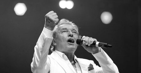 Karel Gott nie żyje. Czeski piosenkarz miał 80 lat