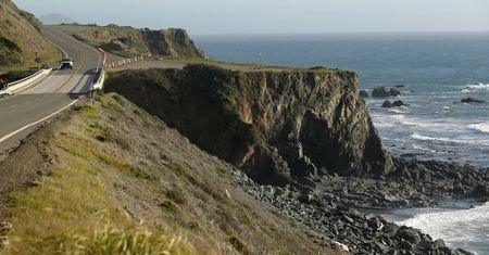 8 ofiar śmiertelnych. Z klifu prosto do oceanu. Ale to nie był wypadek