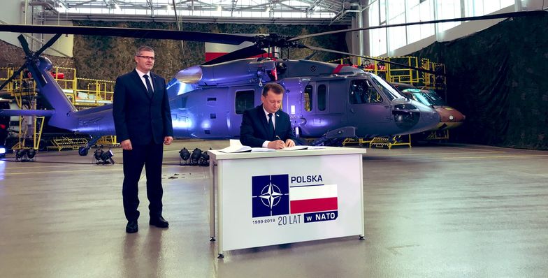"Piątek przyniesie kolejne dobre wieści dla Sił Zbrojnych" - zapowiedział wcześniej minister Błaszczak. 
