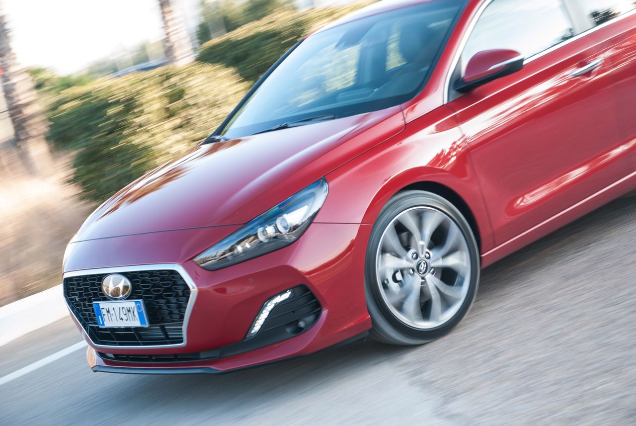 Zobacz galerię z pierwszych testów: Hyundai i30 Fastback