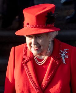 Królowa Elżbieta II celowo popełniła ten błąd. Nadworna stylistka zdradziła jej sekret