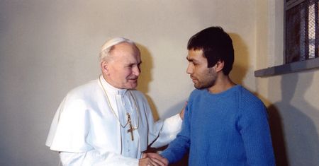 Wyśledzili zamachowca Jana Pawła II. Co dzisiaj robi Mehmet Ali Agca?