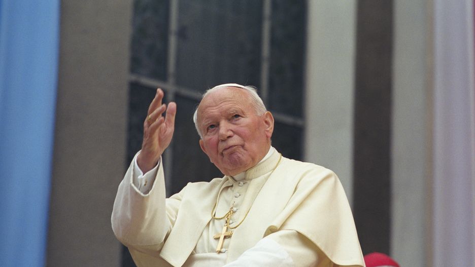 Jan Paweł II zmarł w 2005 roku