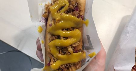 Ikea wprowadziła wege hot dogi. Wiemy jak smakują