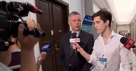 Opozycja nie chce rozmawiać z dziennikarzami z TVP, bo... im zazdrości