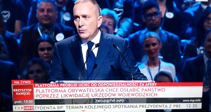 Tak rzeczywistość komentuje TVP Info