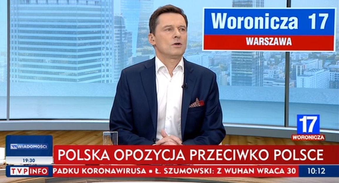 Pasek TVP Info wywołał duże emocje. Polityk protestuje