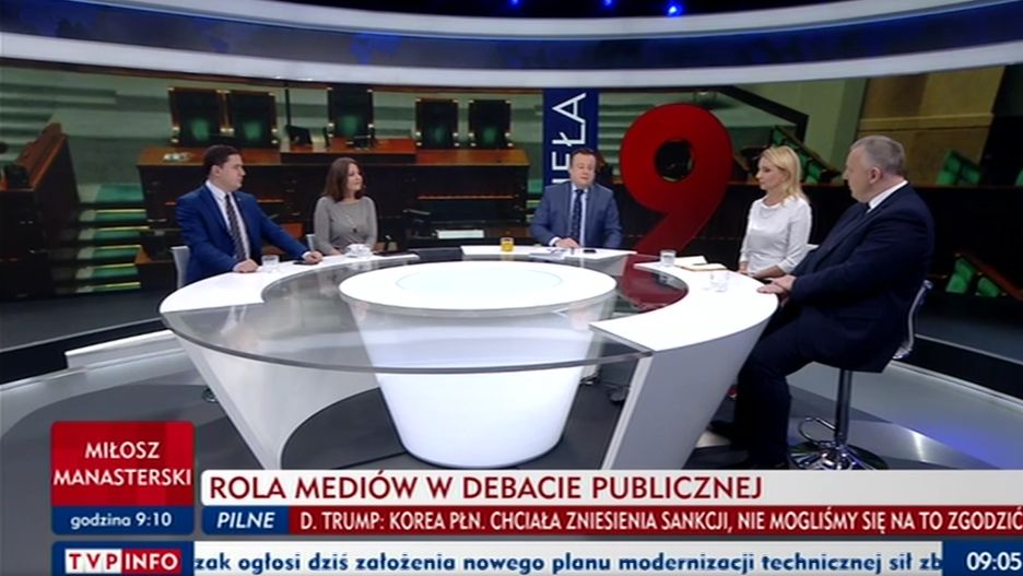 Kadr z czwartkowego programu Minęła 8 w TVP Info