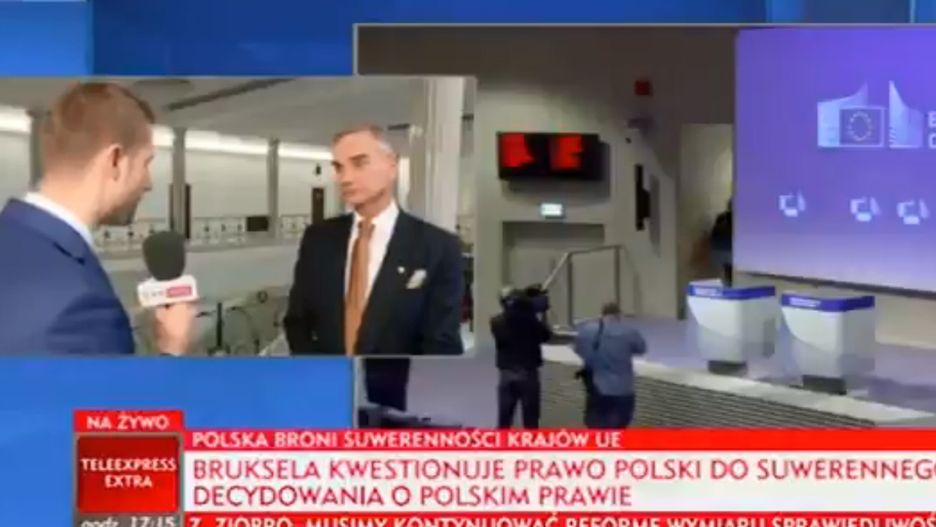 Reporter TVP Info zamienił pytanie w swój długi monolog