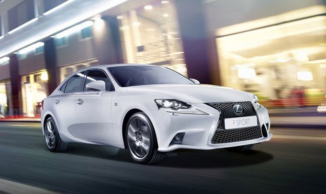 Lexus IS 300h najbezpieczniejszy w klasie