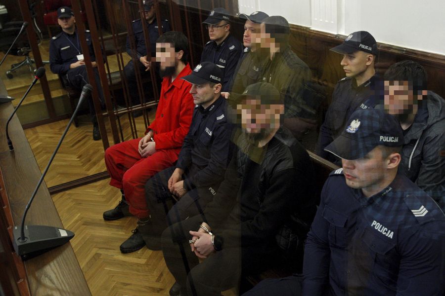 Takiego procesu jeszcze nie było. Polski sąd skaże Czeczenów za współpracę z ISIS?