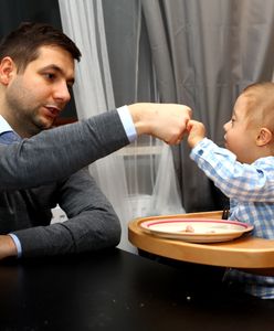 Patryk Jaki świętuje z synkiem Światowy Dzień Zespołu Downa. "Gdzie dzwonisz?"