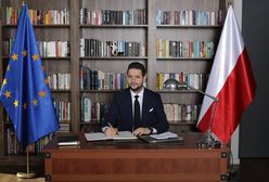 Patryk Jaki zrobił sobie zdjęcie na planie serialu TVN. Chodzi o "Pułapkę"