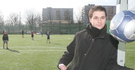 Patryk Jaki szczerze o sobie. "Piłem piwo z puszki, paliłem, biłem się z innymi. Teraz kończę doktorat z prawa"