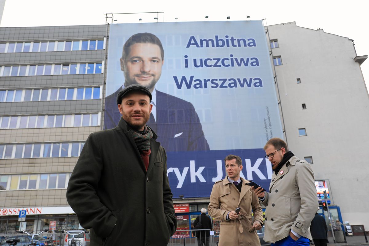 Śpiewak zaapelował do Jakiego, aby zdjął swój billboard. "Warszawa tonie w reklamach"