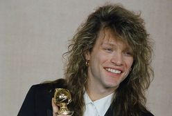 Jon Bon Jovi siwy jak gołąbek. 57-latek nadal ma rzesze fanek