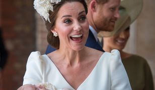 Księżna Kate pozuje z 3-miesięcznym synkiem. Uśmiech małego Louisa jest rozbrajający