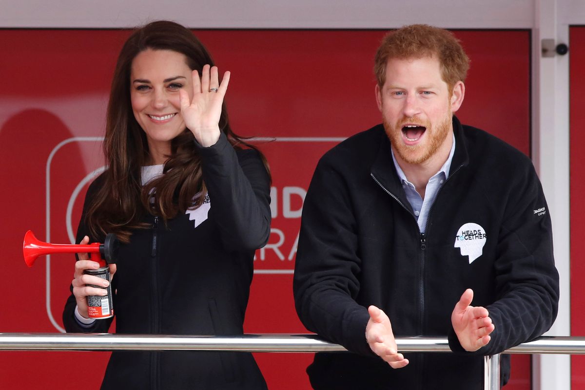 Księżna Kate wypełniła Harry'emu lukę po Dianie. "Siostra, której nigdy nie miał"