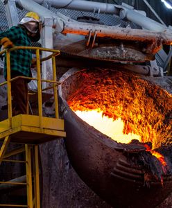 "Tu polewaj" na integracyjnej imprezie. Pracownicy KGHM drwią z katastrofy smoleńskiej