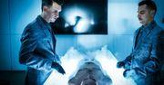 "Człowiek z magicznym pudełkiem": porażka weterana kina niezależnego [RECENZJA]