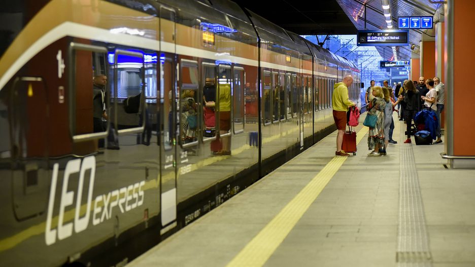 Skład Leo Express na dworcu kolejowym Kraków Główny. Czesi chcą wkrótce uruchomić połączenie Warszawa-Kraków