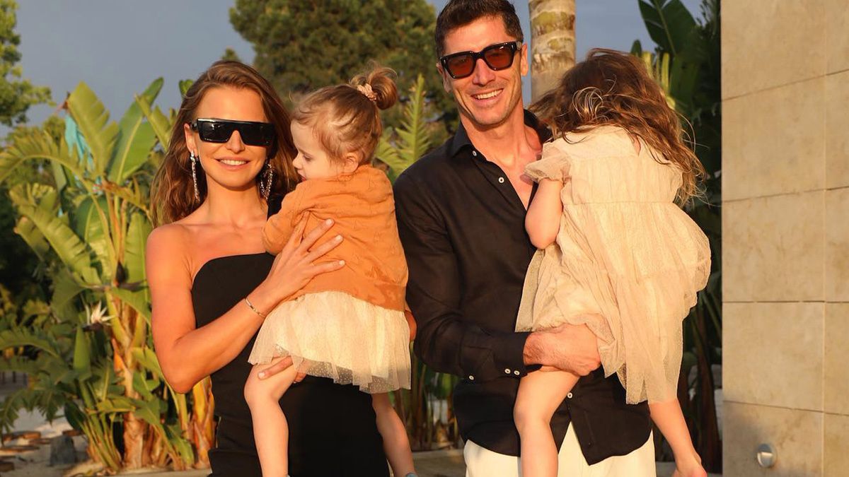 Anna Lewandowska, Robert Lewandowski i ich córki