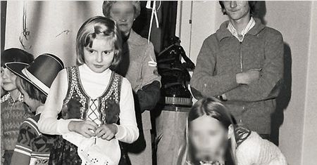 Kim jest ta urocza dziewczynka? Podpowiadamy, to znana dziennikarka