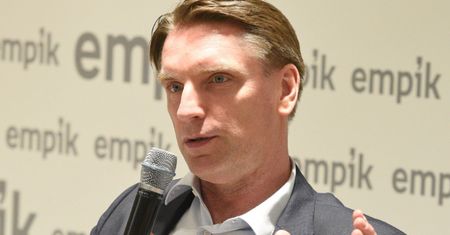 Tomasz Lis dziękuje za wsparcie na Twitterze: "Lisy nigdy się nie poddają"