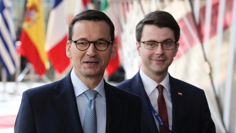 Premier Mateusz Morawiecki i rzecznik rządu Piotr Müller