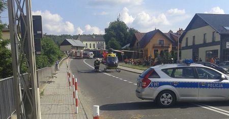Groźny wypadek w Niebylcu. Siedem osób rannych, w tym troje dzieci