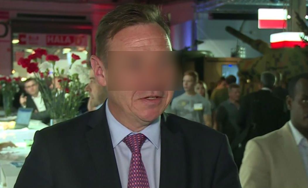 Radosław O. podczas wywiadu na temat sukcesów Polskiej Grupy Zbrojeniowej. 