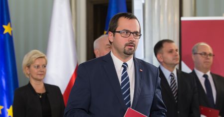 Horała o nieobecności Tuska na komisji ds. VAT: "Po nokaucie trzeba ochłonąć"