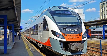 Pociąg widmo. Codziennie jeździ bez pasażerów
