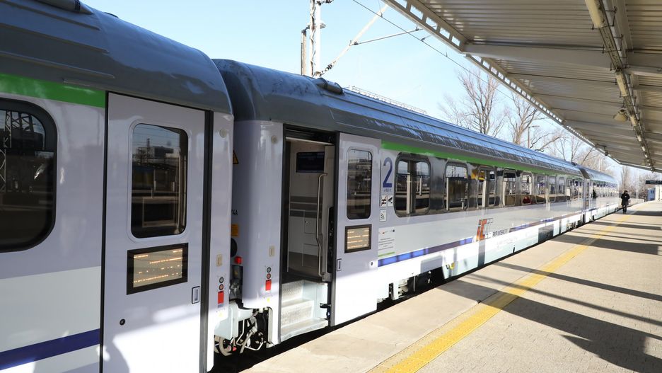 Warszawa. Skład PKP na dworcu w stolicy, styczeń 2020 r.