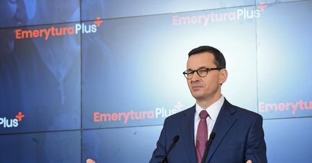 "Emerytura plus" uchwalona przez Sejm. Dla kogo przygotowano świadczenie i kiedy wypłata środków?