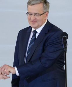 Komorowski nie owijał w bawełnę. "Szukali ciał i składali wedle tego jak im się wydawało, że to pasuje"