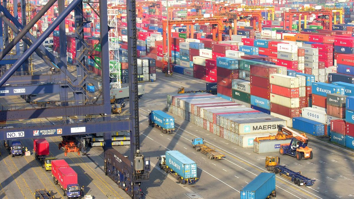 W grudniu z Niemiec wyjechało więcej towarów niż rok wcześniej