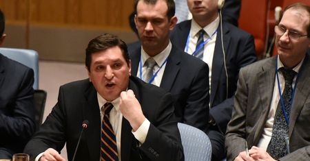 Dyplomacja po rosyjsku. "Gangsterskie" wystąpienie rosyjskiego ambasadora