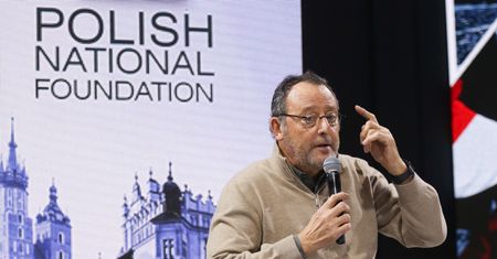 PFN wydała 12 mln zł na 9 gości. Miało być ich stu
