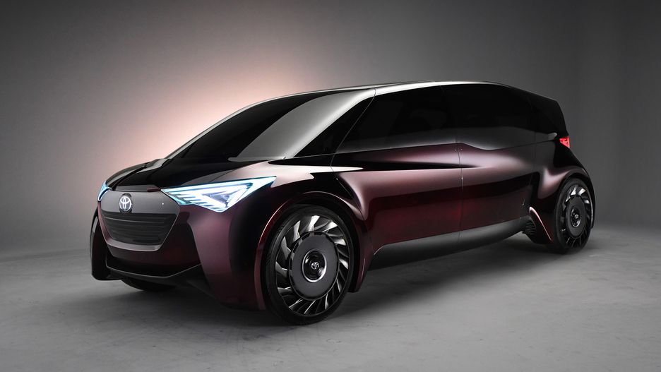 Koncepcyjne auto Toyoty ma przejeżdżać tysiąc kilometrów bez tankowania wodoru