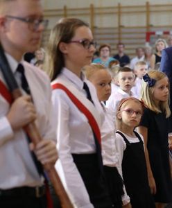 Pierwszy dzień szkoły 2019. Mateusz Morawiecki w szkole w Pruszkowie: tu rodzi się wiedza