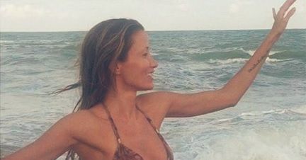 36-latka chwali się ciałem w bikini. Robi wrażenie?