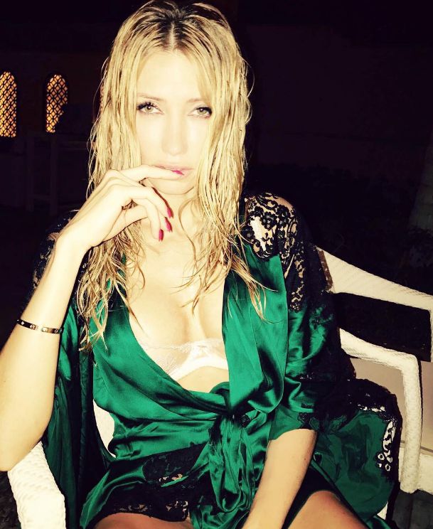 Kate Rozz pokazała biust na Instagramie