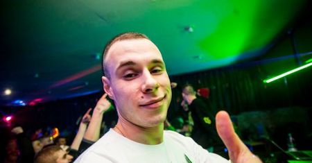 Oliwier Roszczyk, znany jako raper Bonus RPK, trafił do więzienia