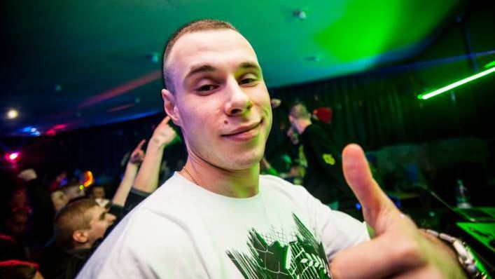 Oliwier Roszczyk znany jako raper Bonus RPK trafił do więzienia na 5,5 roku
