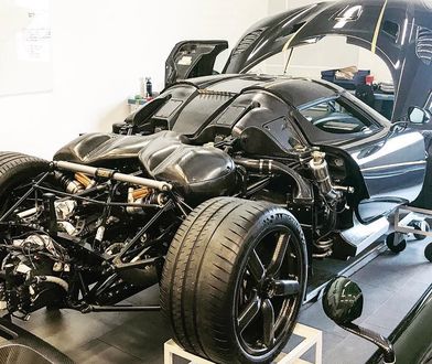 Koenigsegg zatrzyma rozbitą agerę RS, a klientowi zbuduje nowy samochód