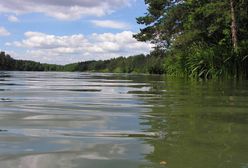 Tragedia na jeziorze Staw koło Suwałk. Wywróciła się łódź
