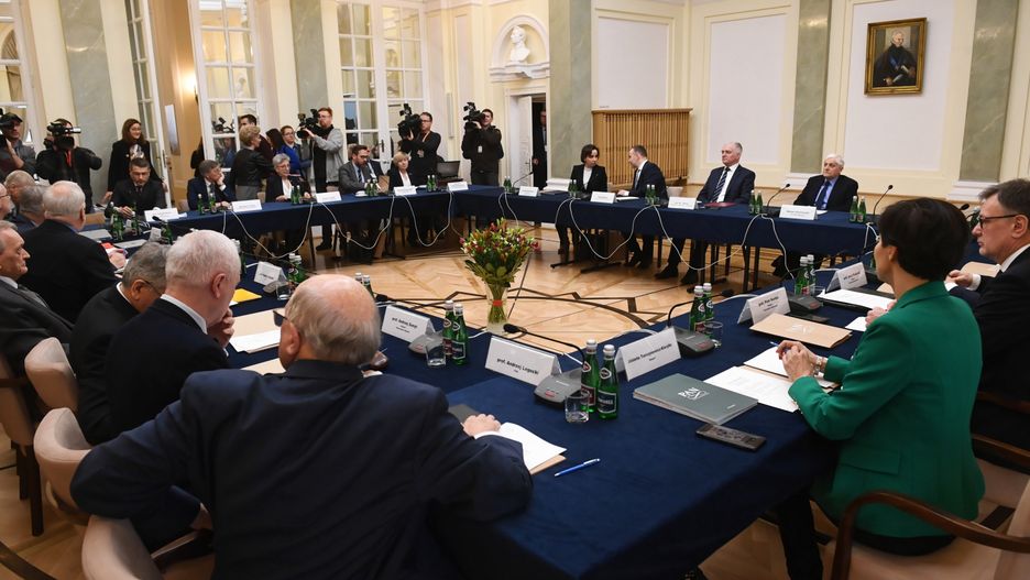 Okrągły stół ws. reformy wymiaru sprawiedliwości ma pomóc w rozwikłaniu pata w tej sprawie