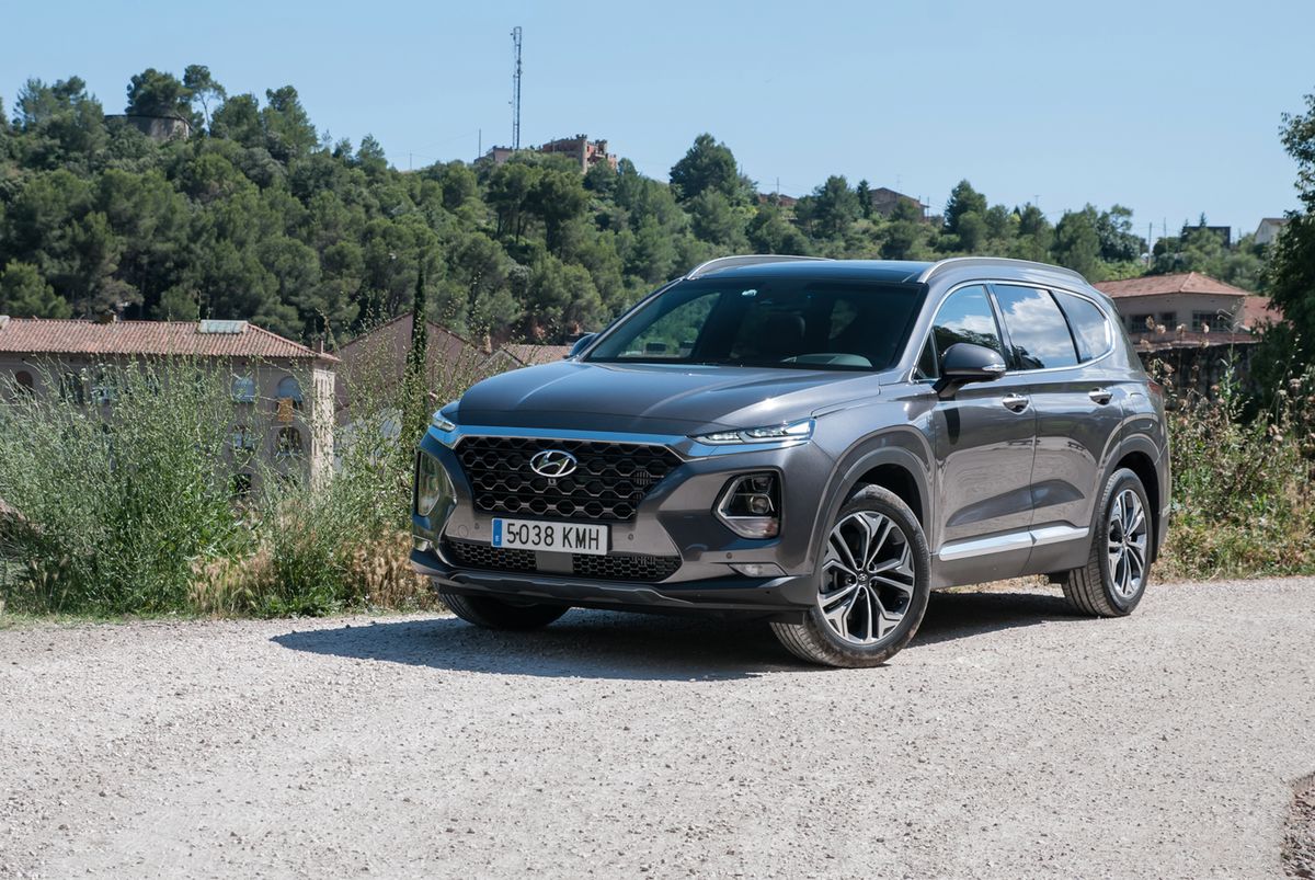 Nowy Hyundai Santa Fe już na drogach. Przypomni ci o dziecku na tylnej kanapie