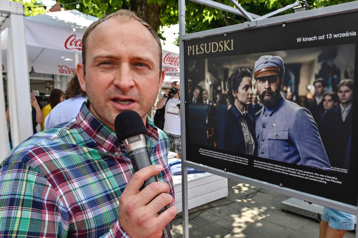 Wystawa zdjęć z filmu "Piłsudski" do zobaczenia w Sopocie